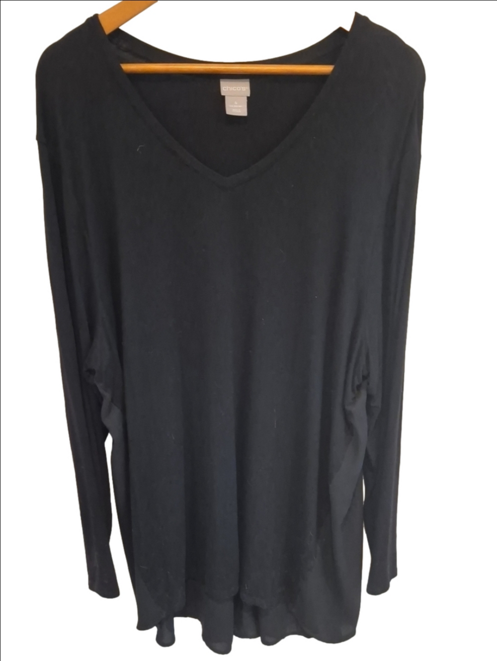 Chico's Black V-Neck Long Sleeve Tunic With Back Detail